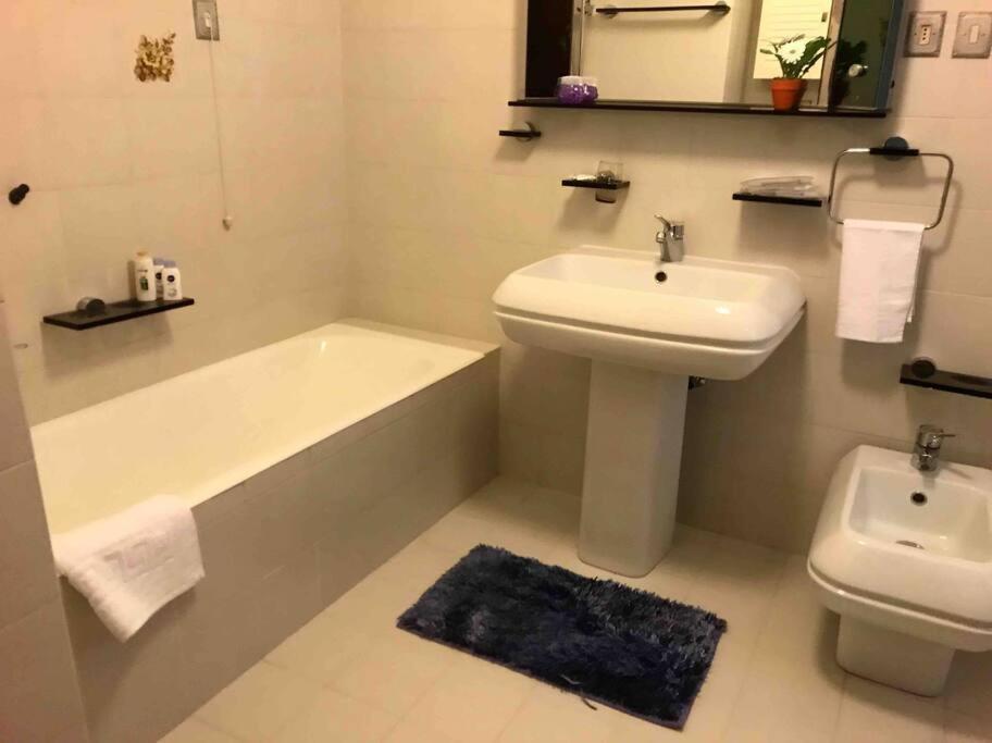 Casa Di Mattia Apartment Пескара Екстериор снимка
